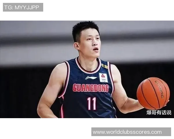 周鹏：从篮球场上的传奇到生活中的榜样，探索他的成长与奋斗历程