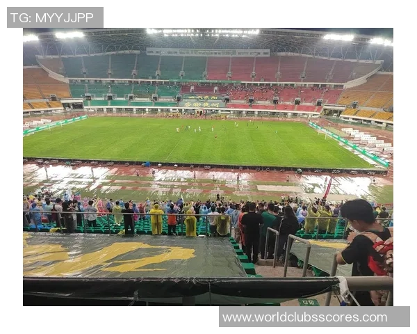 恒大与东方60的巅峰对决揭示了足球战术的魅力与团队协作的重要性 恒大与东方60的巅峰对决揭示了足球战术的魅力与团队协作的重要性