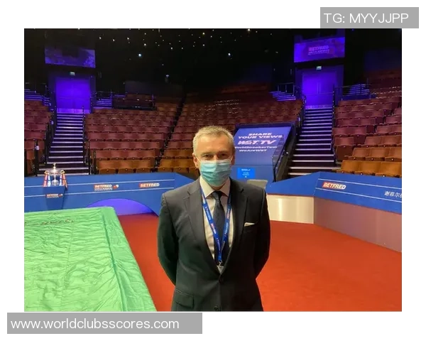 曼城遭欧足联重罚3000万并禁赛一年引发广泛讨论 曼城遭欧足联重罚3000万并禁赛一年引发广泛讨论